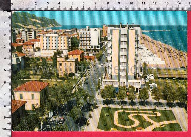 Collezionismo di cartoline postali